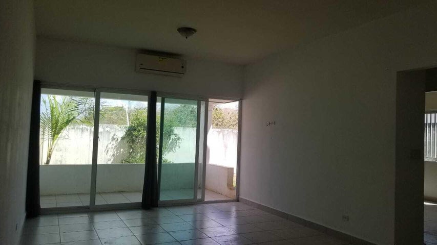 Casa en La Chorrera, Panamá - Exclusive Home